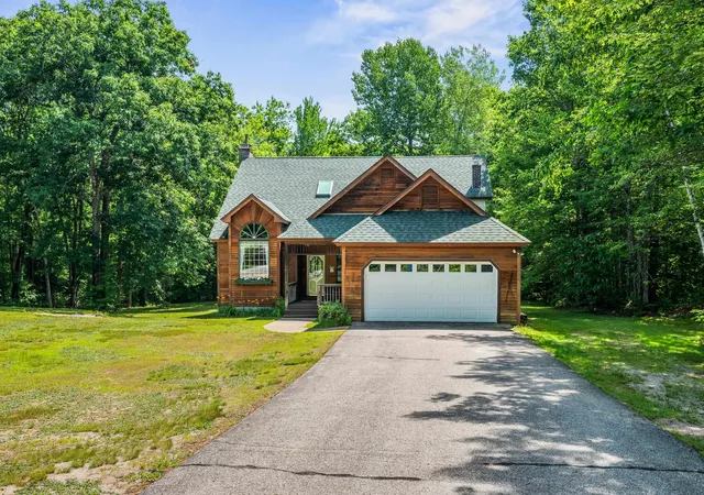 Photo 1 of Single family home for sale at 146 Pine Hl Rd, Madison, NH 03849 | MLS# 5098121 | Listing updated on 2026-10-20