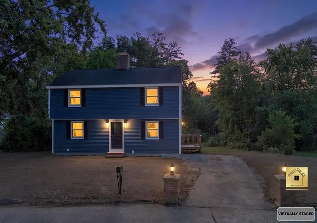 Homes for sale in Nashua, NH | 39 Palisade Dr, Nashua, NH 03062 | MLS# 5098125