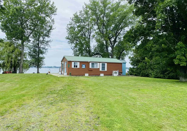 Photo 3 of Single family home for sale at 107 Hunter North Rd, Alburgh, VT 05440 | MLS# 5098137 | Listing updated on 2026-07-30