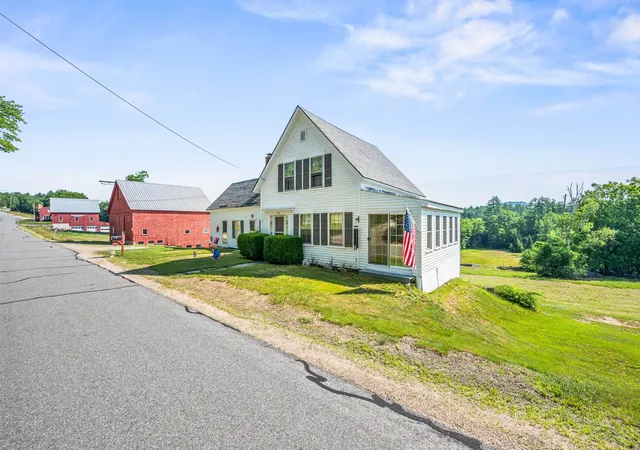 Photo 2 of Single family home for sale at 240 High St, Silver Lake, NH 03875 | MLS# 5098157 | Listing updated on 2026-07-13