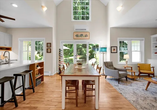 3rd image of 12 Eastman Farm Rd, Burlington, VT 05408 | MLS# 5098160