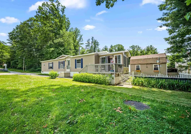 Homes for sale in Dover, NH | 417 Middle Rd #Unit A, Dover, NH 03820 | MLS# 5098166