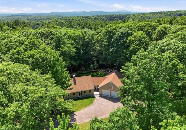 3rd image of 499 New Hampshire Route 140 Rd, Gilmanton, NH 03237 | MLS# 5098176