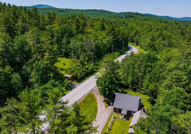 Homes for sale in Winhall, VT | 16 Old Farm Rd #4, Winhall, VT 05340 | MLS# 5098192