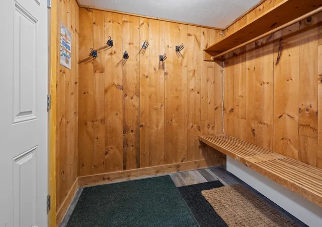 Homes for sale in Winhall, VT | 16 Old Farm Rd #4, Winhall, VT 05340 | MLS# 5098192