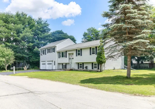 Homes for sale in Concord, NH | 14 Alder Creek Dr, Concord, NH 03303 | MLS# 5098201