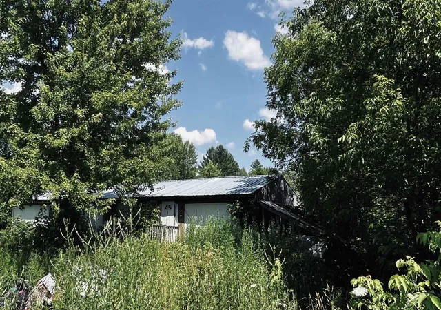 9th image of 186 Pine St, Troy, VT 05859 | MLS# 5098204
