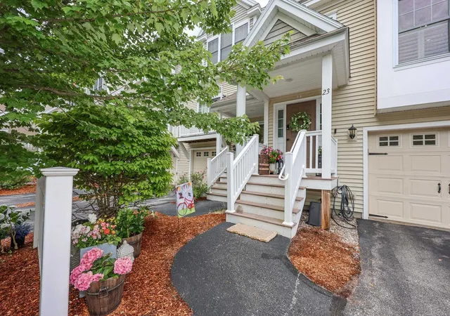 Photo 3 of Townhouse for sale at 23 Hackett Hill Rd #41, Manchester, NH 03102 | MLS# 5098206 | Listing updated on 2026-07-13