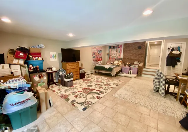 Homes for sale in Woodstock, VT | 121 Townhouse Wy #24, Woodstock, VT 05091 | MLS# 5098210