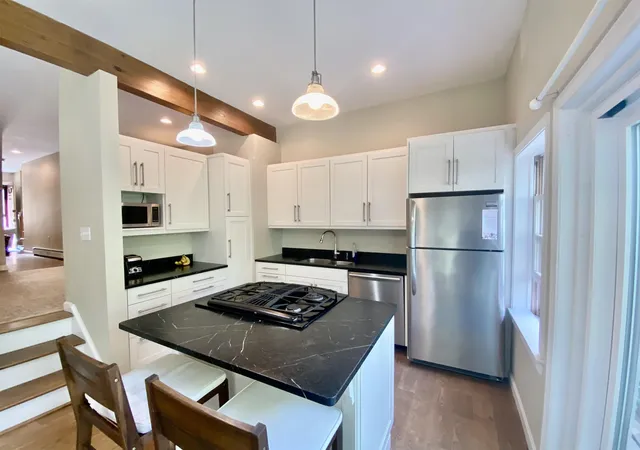 Homes for sale in Woodstock, VT | 121 Townhouse Wy #24, Woodstock, VT 05091 | MLS# 5098210