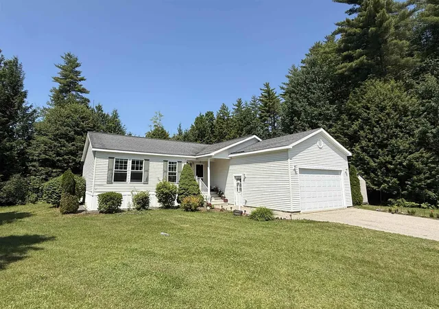 Homes for sale in Tilton, NH | 17 Northbrook Rd, Tilton, NH 03276 | MLS# 5098212