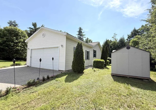 Homes for sale in Tilton, NH | 17 Northbrook Rd, Tilton, NH 03276 | MLS# 5098212