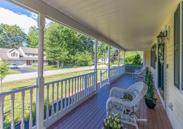 Homes for sale in Rochester, NH | 7 Lisa Ln, Rochester, NH 03868 | MLS# 5098217
