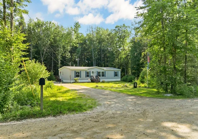 Homes for sale in Farmington, NH | 954 Ten Rod Rd, Farmington, NH 03835 | MLS# 5098218