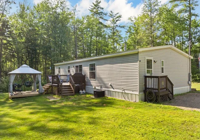 Homes for sale in Farmington, NH | 954 Ten Rod Rd, Farmington, NH 03835 | MLS# 5098218