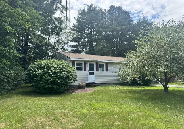 2nd image of 41 Park St, Swanzey, NH 03431 | MLS# 5098221