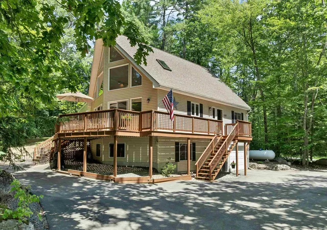Photo 1 of Single family home for sale at 100 Olympia St, Moultonborough, NH 03254 | MLS# 5098227 | Listing updated on 2026-09-18