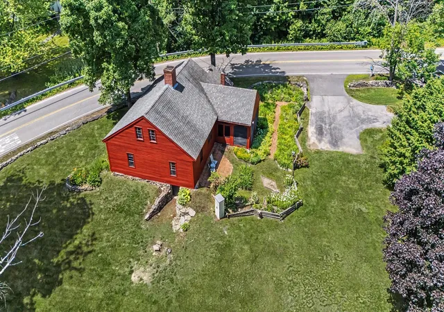 Homes for sale in Londonderry, NH | 16 Perkins Rd, Londonderry, NH 03053 | MLS# 5098240