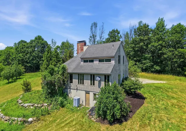 2nd image of 29 Stiles Farm Rd, Wilton, NH 03086 | MLS# 5098242