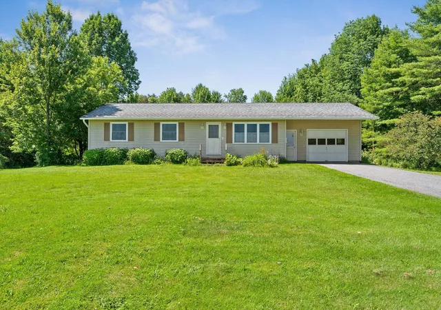 Homes for sale in Berlin, VT | 955 Scott Hill Rd, Berlin, VT 05641 | MLS# 5098255