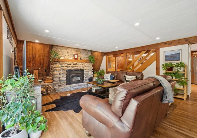 Homes for sale in Newport, NH | 105 East Mountain Rd, Newport, NH 03773 | MLS# 5098257