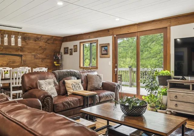 Photo 2 of Sale Pending at 105 East Mountain Rd, Newport, NH 03773 | MLS# 5098257 | Listing updated on 2026-09-01
