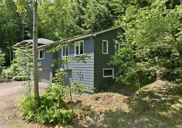 Homes for sale in Plymouth, NH | 12 Ivy Ln, Plymouth, NH 03264 | MLS# 5098261
