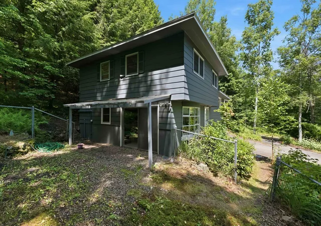 Photo 3 of Single family home for sale at 12 Ivy Ln, Plymouth, NH 03264 | MLS# 5098261 | Listing updated on 2026-08-30