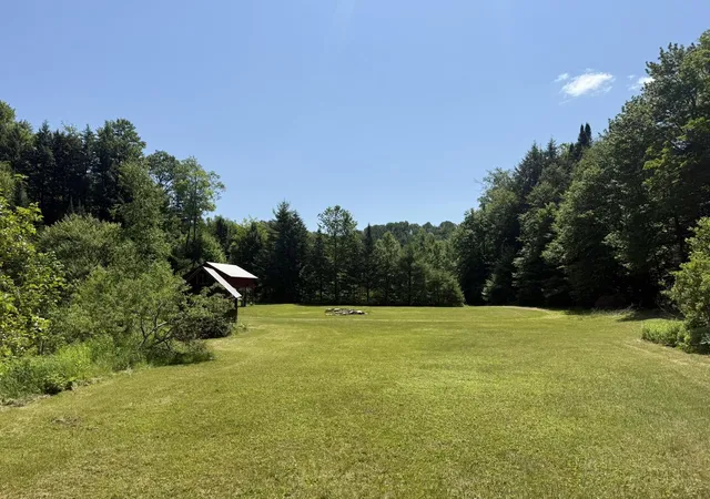 Homes for sale in Woodbury, VT | 7657 Vt Rt 14, Woodbury, VT 05681 | MLS# 5098282