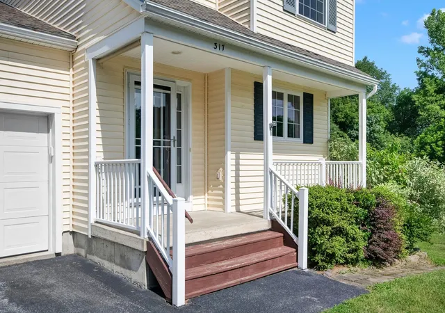 Homes for sale in Colchester, VT | 317 Abigail Dr, Colchester, VT 05446 | MLS# 5098284