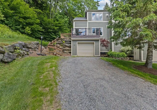 2nd image of 654 Topnotch Dr #654B, Stowe, VT 05672 | MLS# 5098290