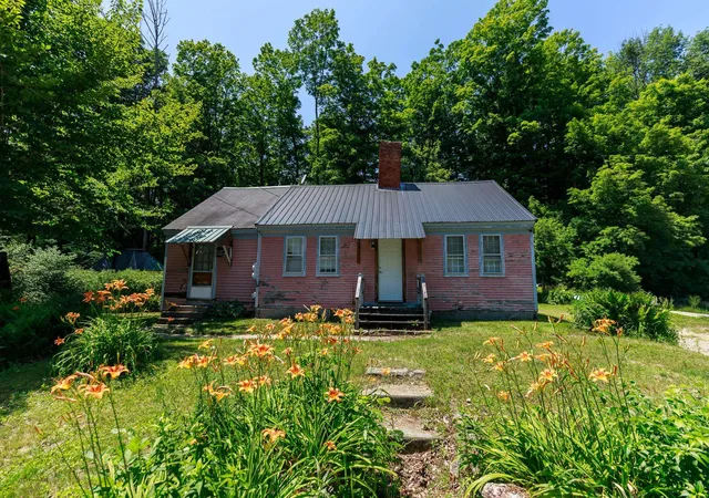 1st image of 12 Wilder St, Peterborough, NH 03458 | MLS# 5098315