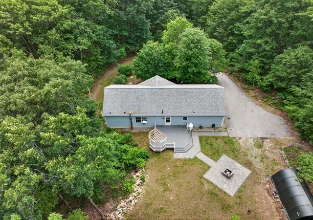 Homes for sale in Alton, NH | 148 Old Wolfeboro Rd, Alton, NH 03809 | MLS# 5098325
