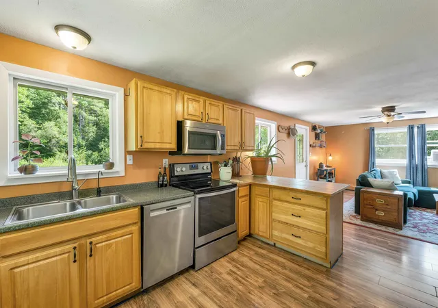 Homes for sale in Belmont, NH | 229 Union Rd, Belmont, NH 03220 | MLS# 5098343