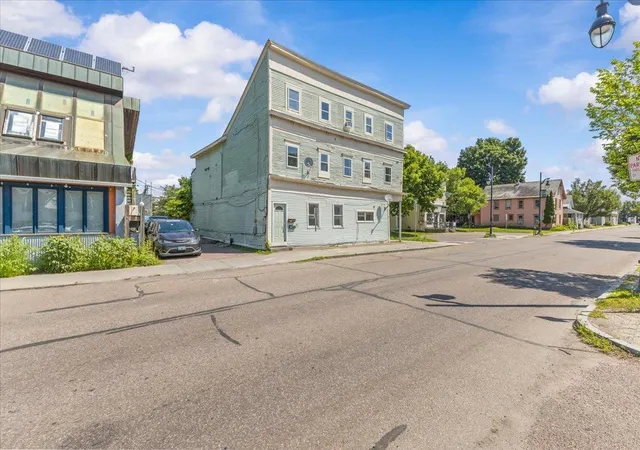 4th image of 24-28 North St, Burlington, VT 05401 | MLS# 5098360