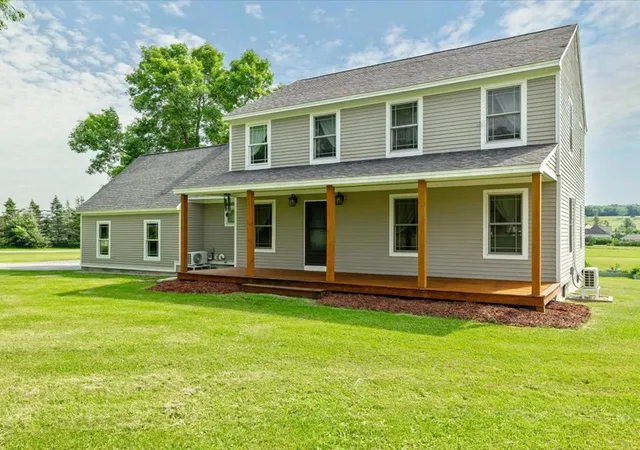 3rd image of 32 Eastry Ct, Charlotte, VT 05445 | MLS# 5098372