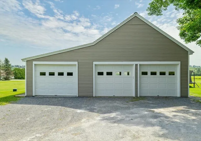 5th image of 32 Eastry Ct, Charlotte, VT 05445 | MLS# 5098372