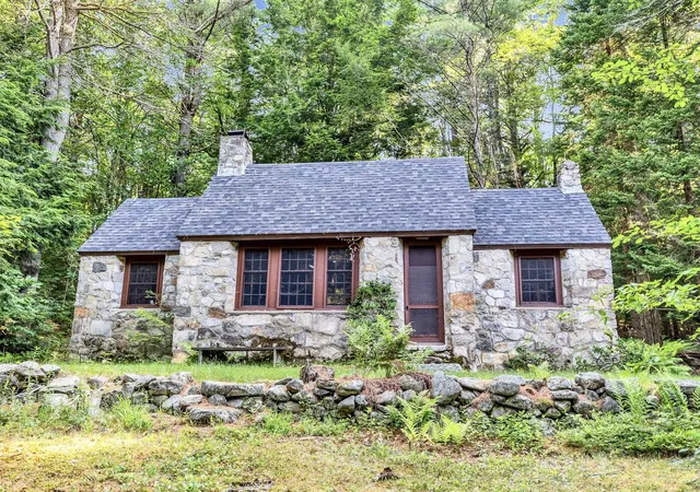 Photo 1 of Single family home for sale at 314 Mountain Rd, Peterborough, NH 03458 | MLS# 5098374 | Listing updated on 2026-07-26