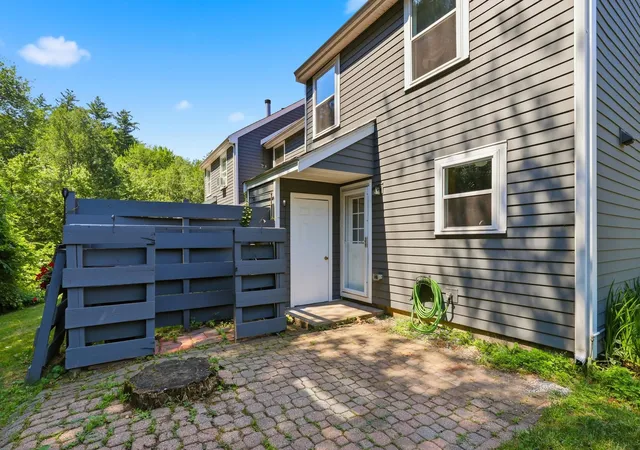4th image of 7 Chestnut Cir, Merrimack, NH 03054 | MLS# 5098376