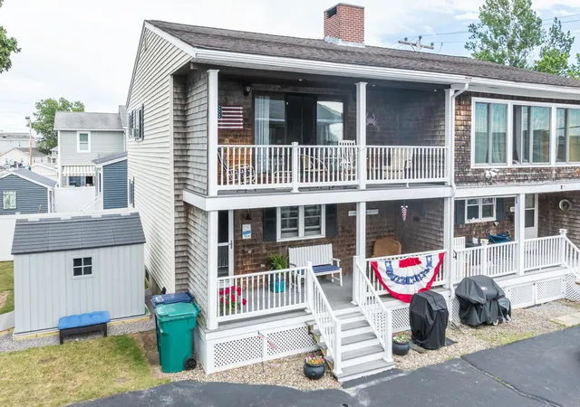 Homes for sale in Hampton, NH | 14 Fellows Ave #2, Hampton, NH 03842 | MLS# 5098380