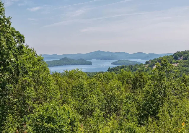 Homes for sale in Gilford, NH | 176 Sagamore Rd, Gilford, NH 03249 | MLS# 5098388