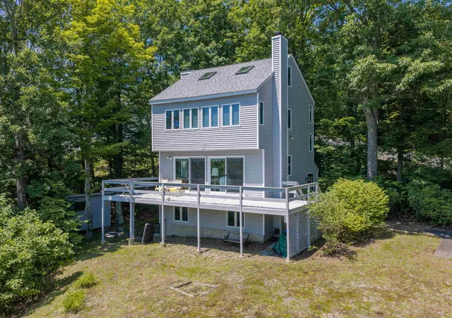 Homes for sale in Gilford, NH | 176 Sagamore Rd, Gilford, NH 03249 | MLS# 5098388
