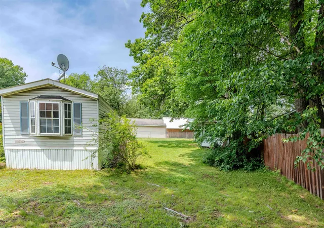 Homes for sale in Haverhill, NH | 200 Central St, Haverhill, NH 03785 | MLS# 5098394
