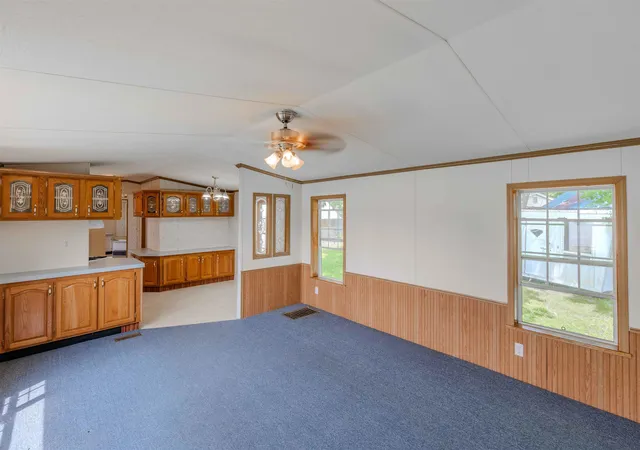 Homes for sale in Haverhill, NH | 200 Central St, Haverhill, NH 03785 | MLS# 5098394