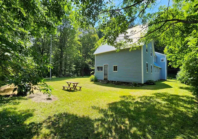 Homes for sale in North Springfield, VT | 20 Church St, North Springfield, VT 05150 | MLS# 5098397