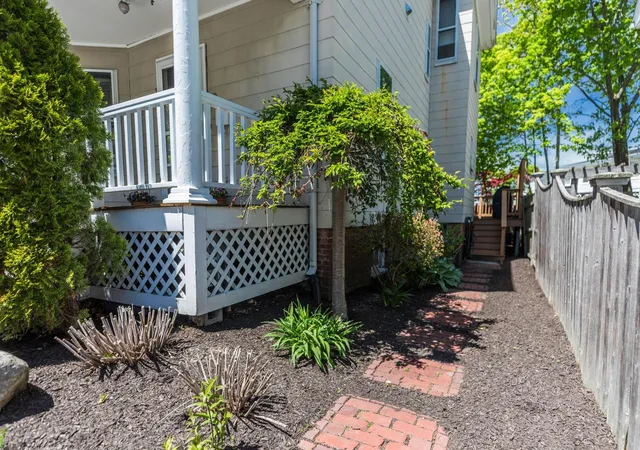 Homes for sale in Portsmouth, NH | 39 Chauncey St, Portsmouth, NH 03801 | MLS# 5098413