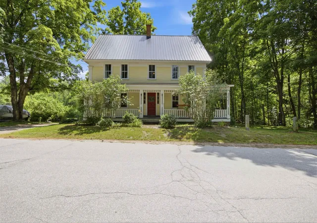 Homes for sale in Warner, NH | 131 Waterloo St, Warner, NH 03278 | MLS# 5098415