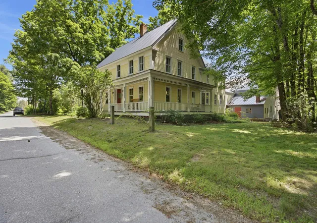 Homes for sale in Warner, NH | 131 Waterloo St, Warner, NH 03278 | MLS# 5098415
