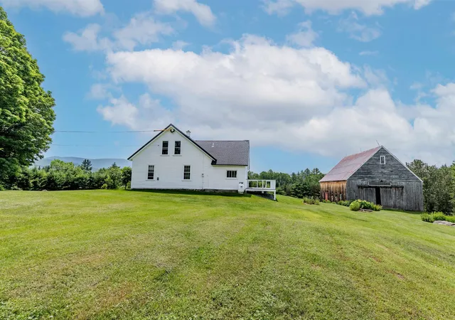 Homes for sale in Bath, NH | 87 Porter Rd, Bath, NH 03740 | MLS# 5098416