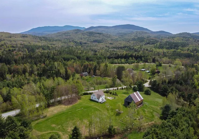 Homes for sale in Bath, NH | 87 Porter Rd, Bath, NH 03740 | MLS# 5098416